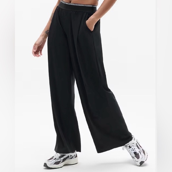 Athleta Pants - Athleta Women's Stratosphere High Rise Wide Leg Black Pants Size XL